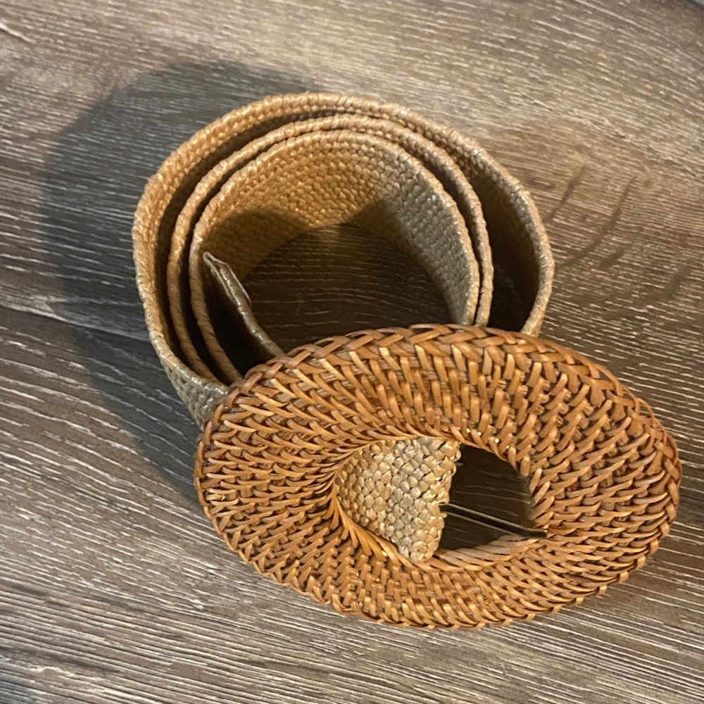 Walker & Wade Woven & Round Rattan Buckle Bali Belt Tan Fits to 38” Waist FINAL - Picture 3 of 5